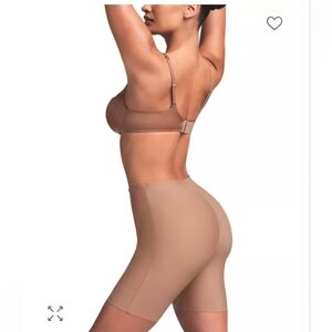 NWT SKIMS Body Butt Lift Shorts - XL
